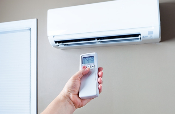 thumb-ar-sendo-ligado-por-pessoa-com-unha-arseg-ar-condicionado-curitiba
